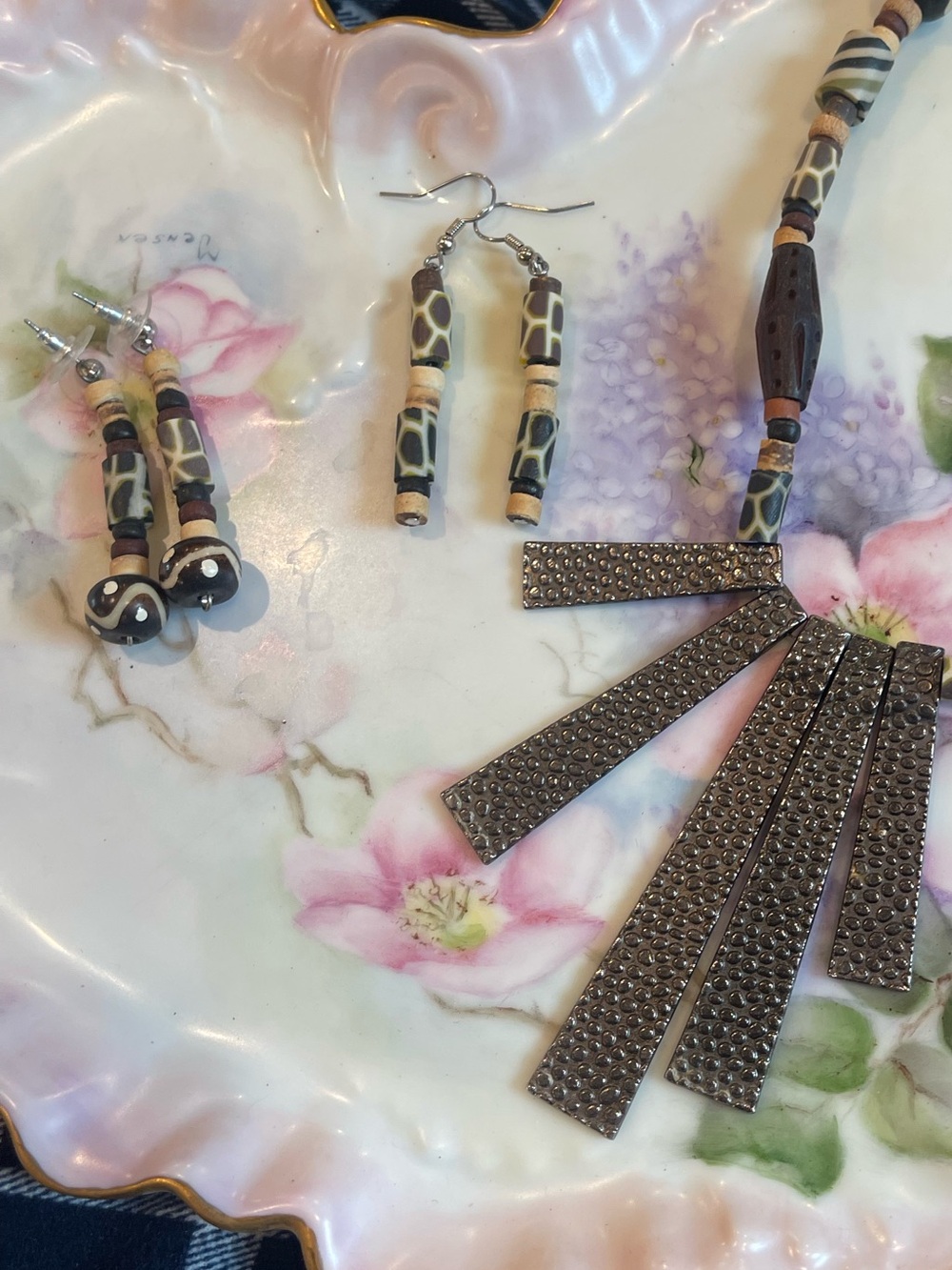 Beaded Brown and Cream Statement‎ Necklace with Matching Earrings - Unbranded
